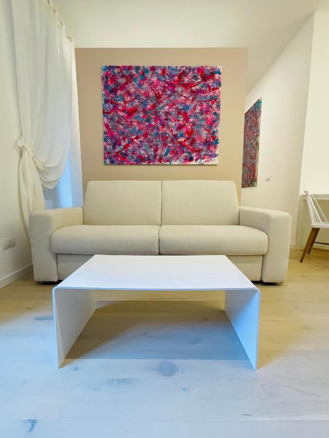 Apartment Suite - Charlize - In The Heart Of ميلان المظهر الخارجي الصورة