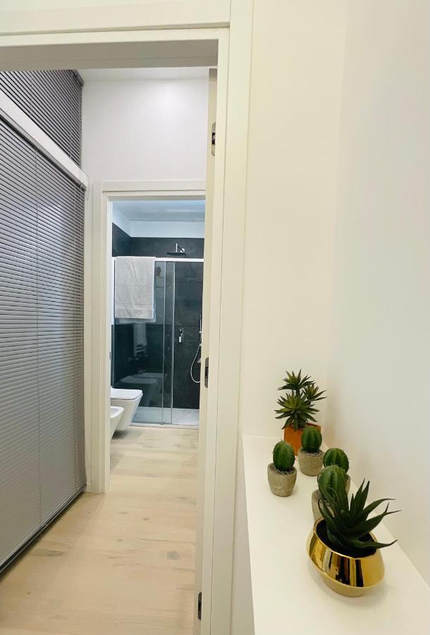 Apartment Suite - Charlize - In The Heart Of ميلان المظهر الخارجي الصورة